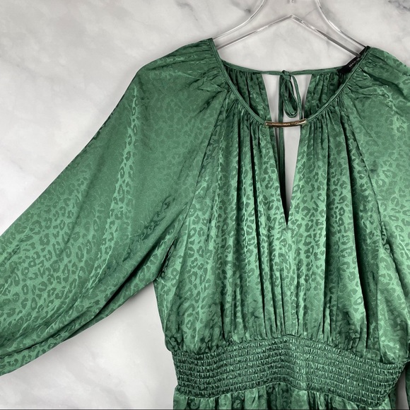 NWT Bloomingdale's Andrew Marc Satin Leopard Blouson Wide Leg Jumpsuit Boho L - Picture 3 of 9